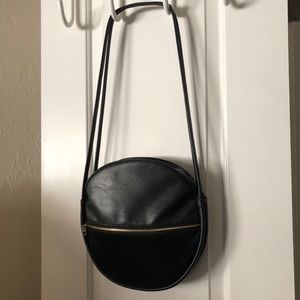 ban.do amigo circle bag